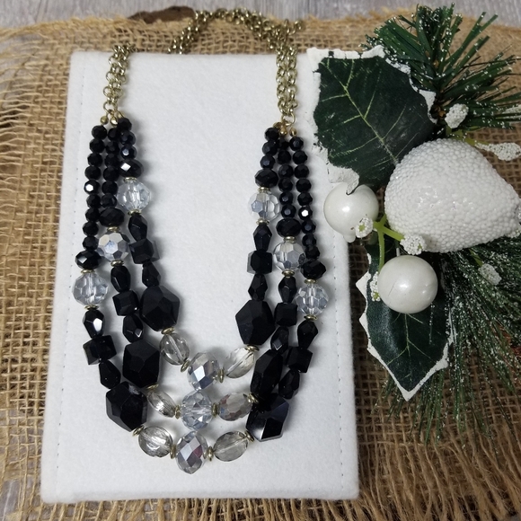 3 strand sparkly statement necklace - Picture 8 of 9